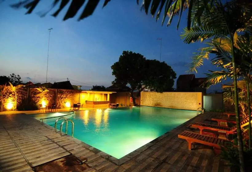 Favehotel Rembang