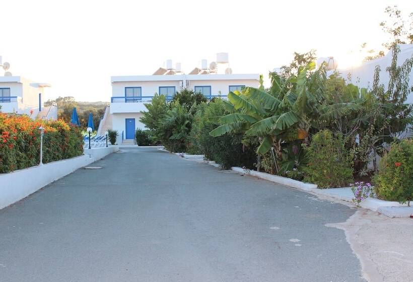 Flokkas Hotel Apartments