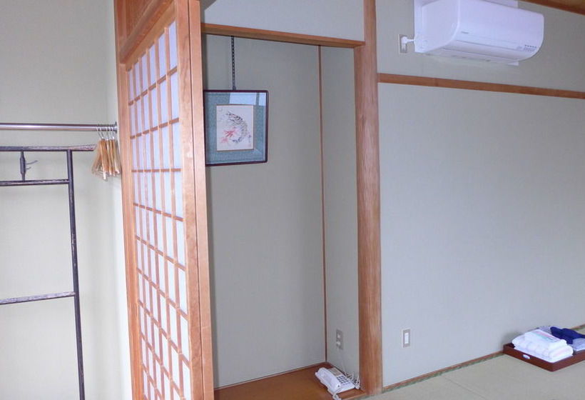 Fujiwara Ryokan