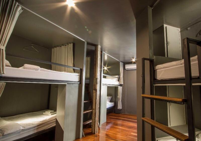 هتل At Home Guest House