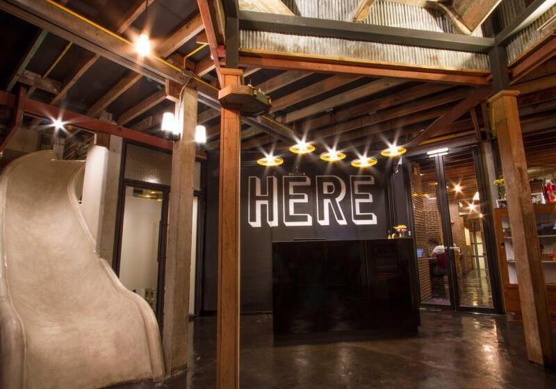 هتل At Home Guest House