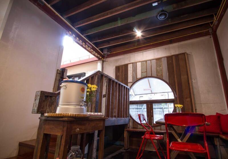 هتل At Home Guest House