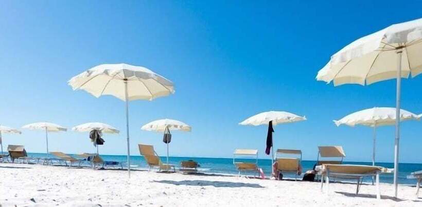 בית מלון כפרי Bellamarina Resort