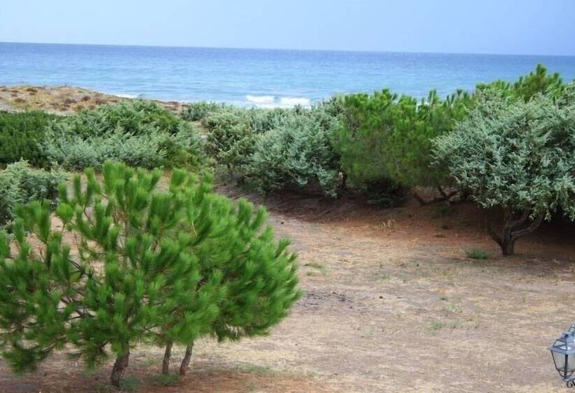 בית מלון כפרי Bellamarina Resort