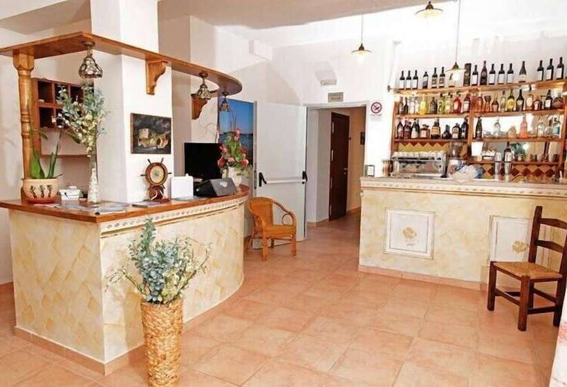 בית מלון כפרי Bellamarina Resort