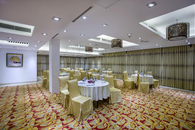 هتل Bengal Canary Park