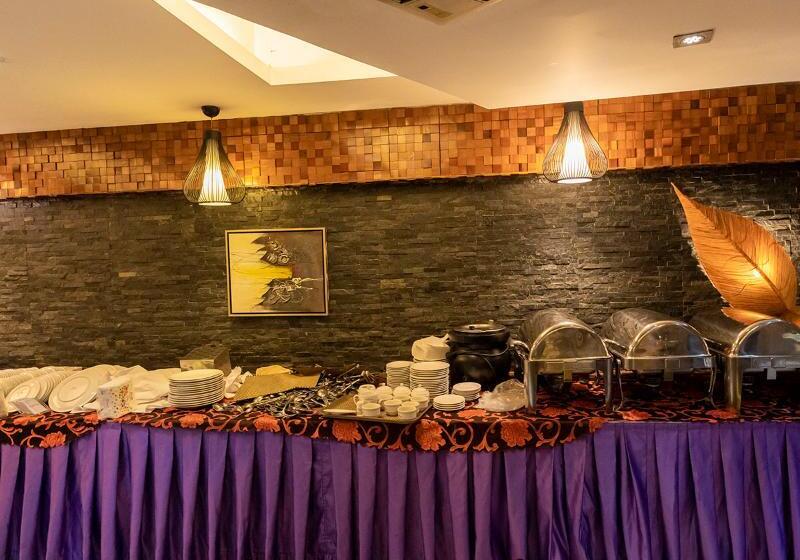 هتل Bengal Canary Park