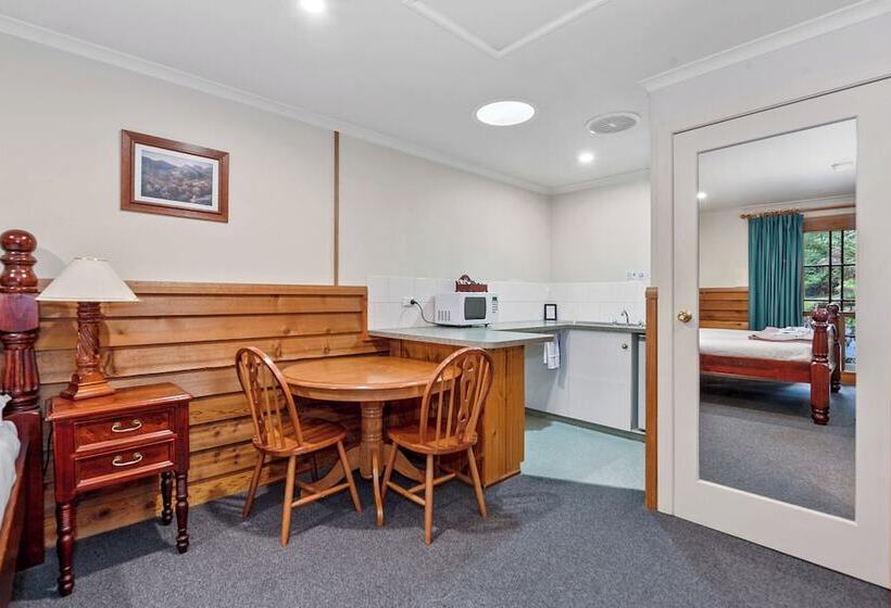 호텔 Cradle Forest Inn