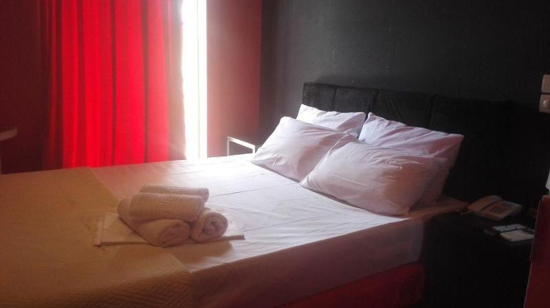 בית מלון כפרי Feevos