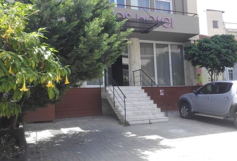 בית מלון כפרי Feevos