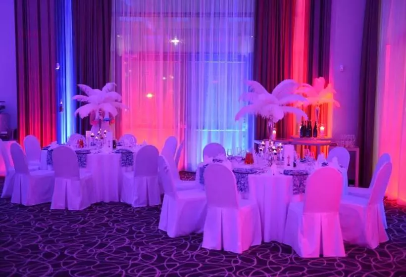 ホテル Holiday Inn Dąbrowa Górnicza Katowice, An Ihg