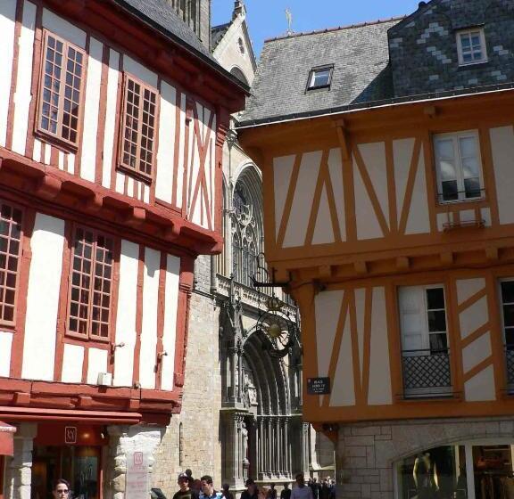 호텔 Ibis Budget Vannes