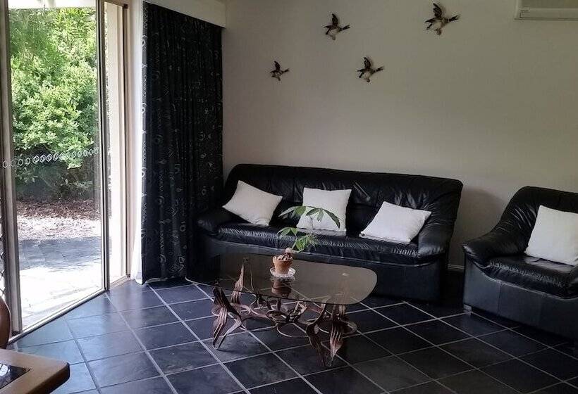 فندق Mescal S At Pampoolah B&b