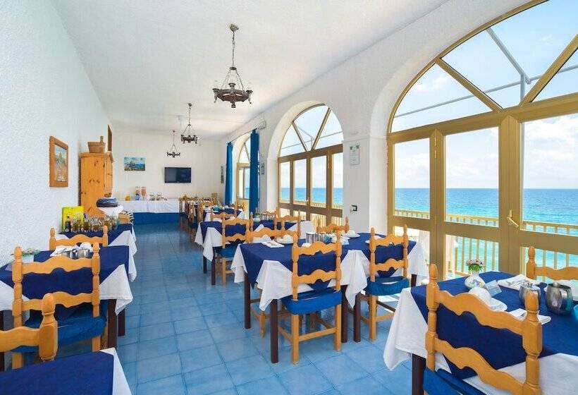 Отель Regina Del Mare