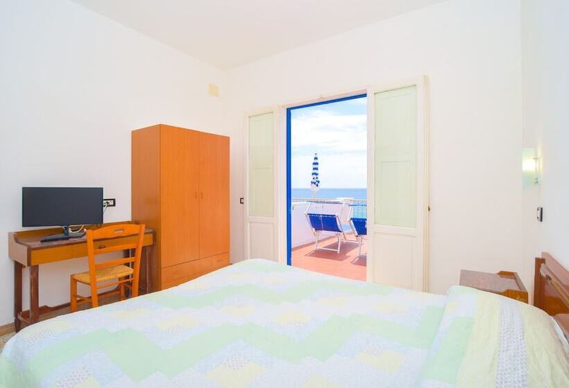 Отель Regina Del Mare