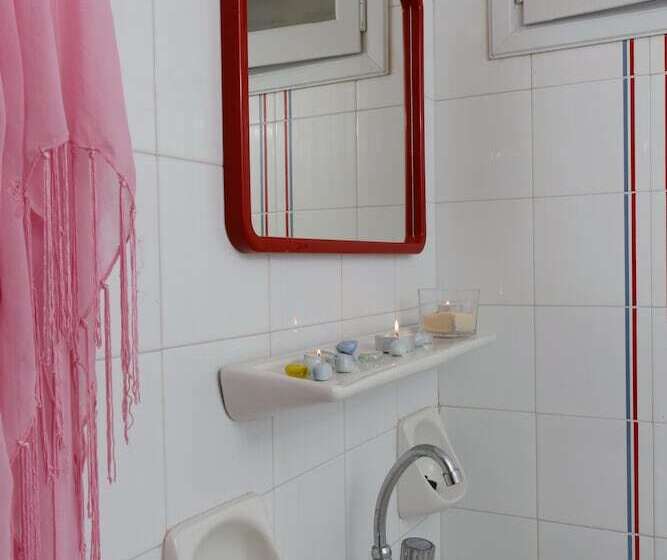 ホテル Remi Studios & Apartments