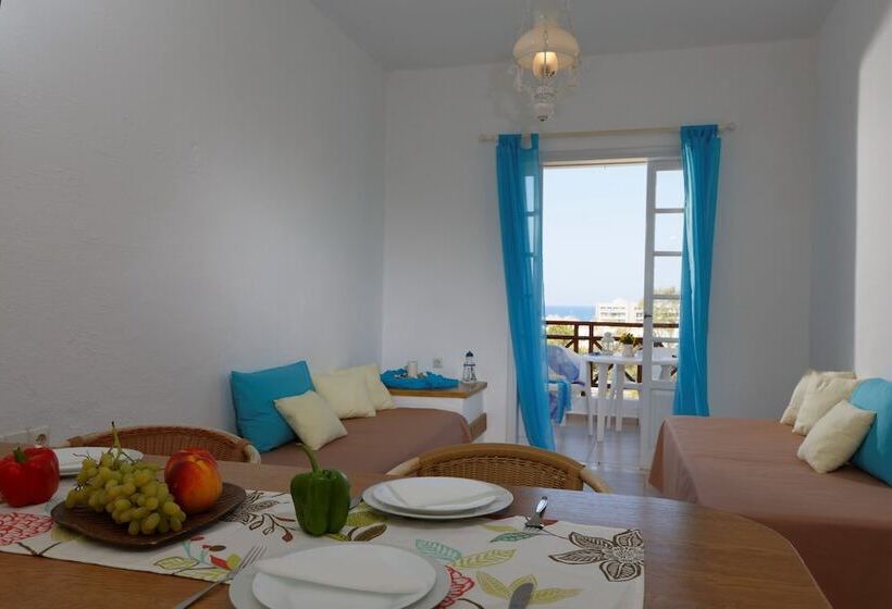 ホテル Remi Studios & Apartments