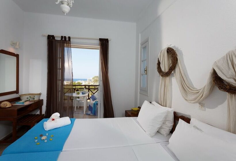 ホテル Remi Studios & Apartments