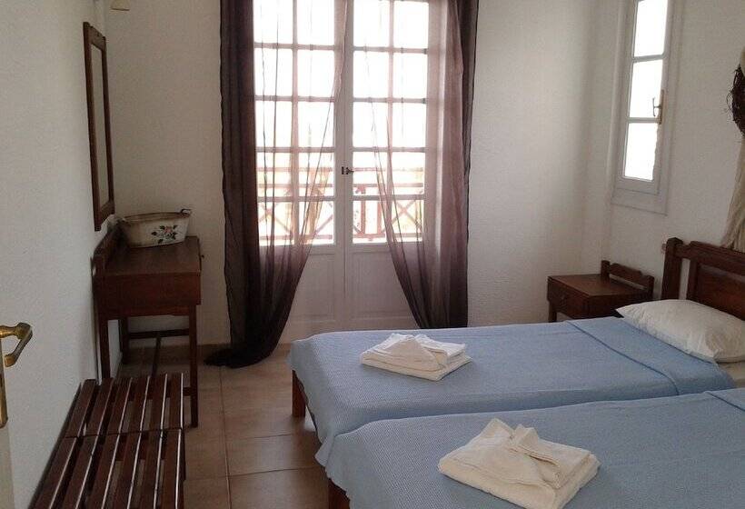 ホテル Remi Studios & Apartments