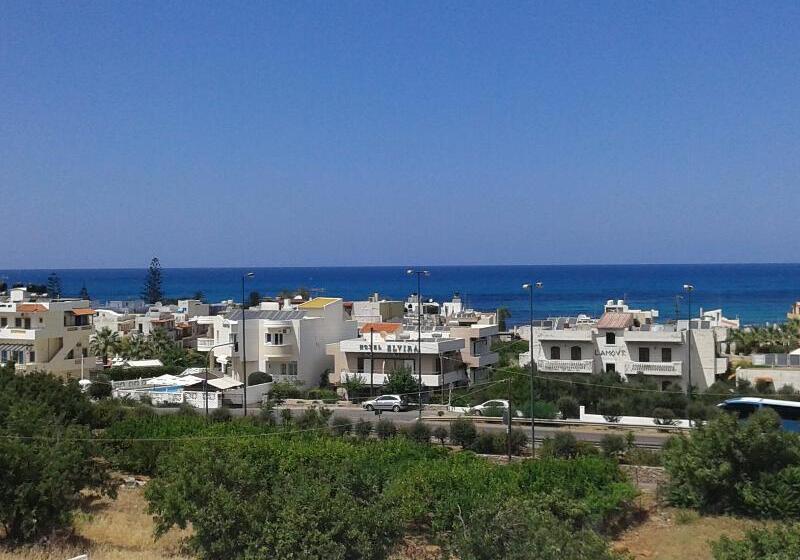 ホテル Remi Studios & Apartments