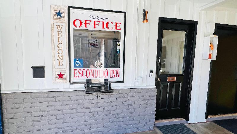 モーテル Escondido Inn