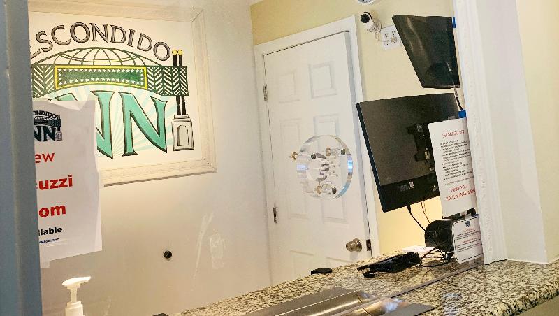 モーテル Escondido Inn