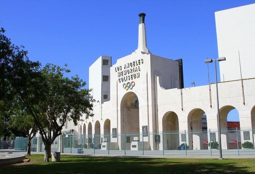 モーテル The Fly Inn