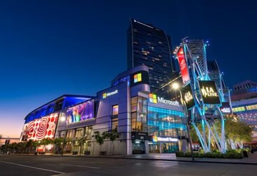 モーテル The Fly Inn