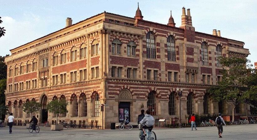 モーテル The Fly Inn