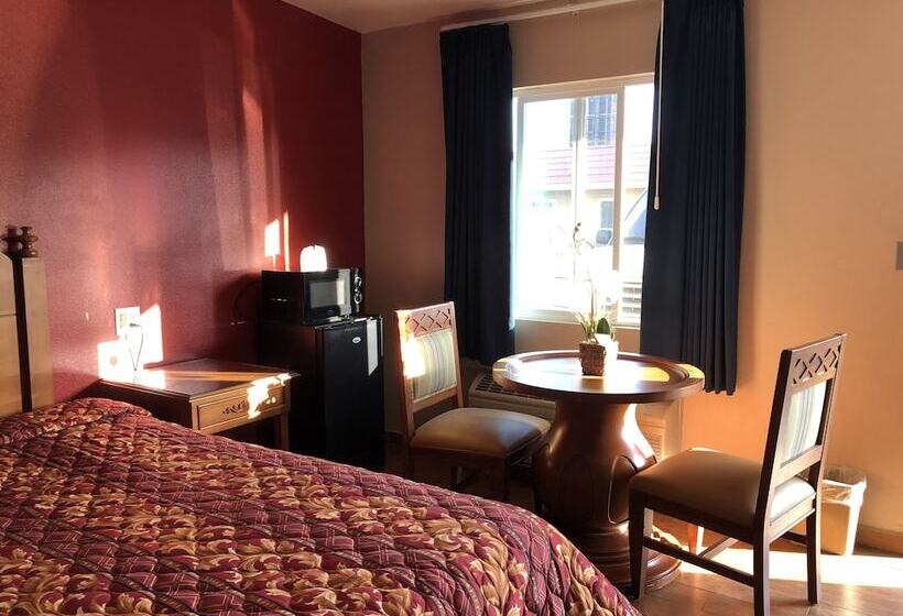 モーテル The Fly Inn