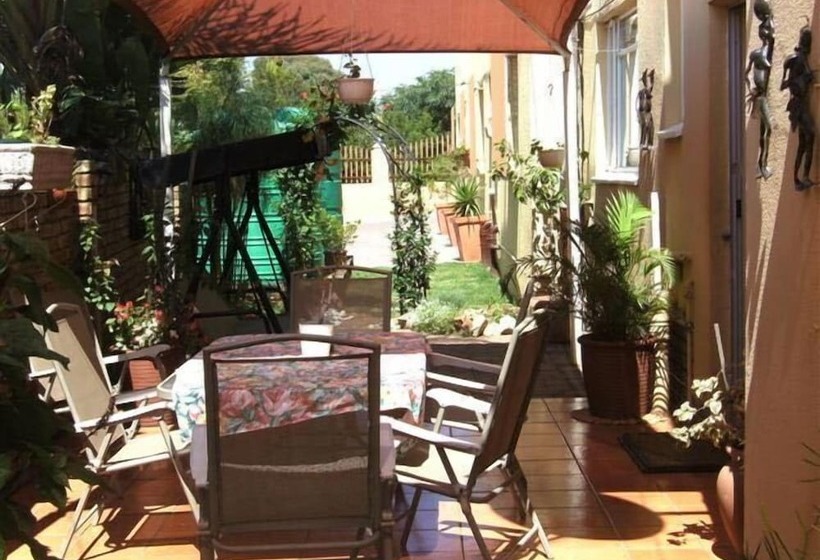 Пансион Kalahari Guest House