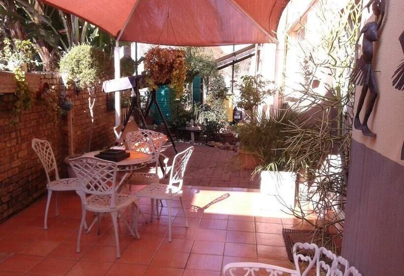 Пансион Kalahari Guest House