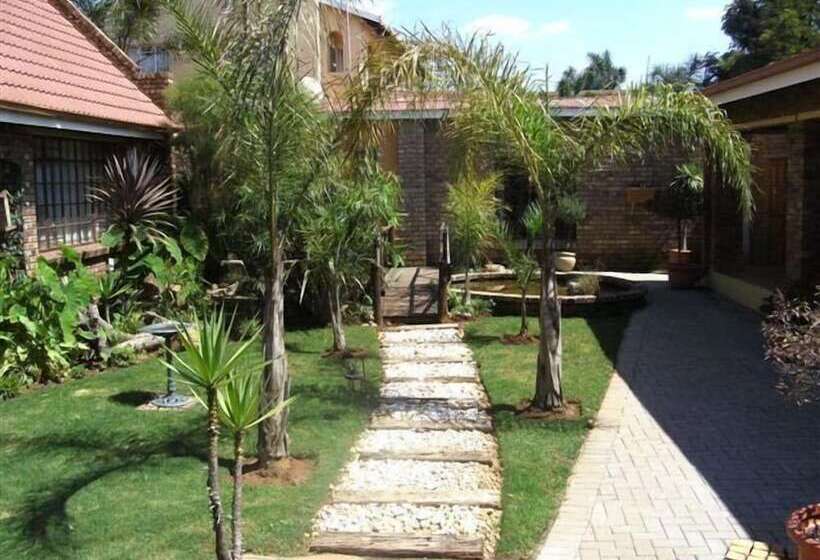 Пансион Kalahari Guest House