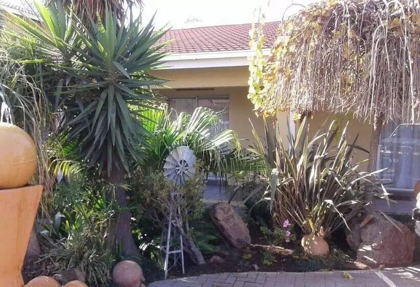 ペンション Kalahari Guest House