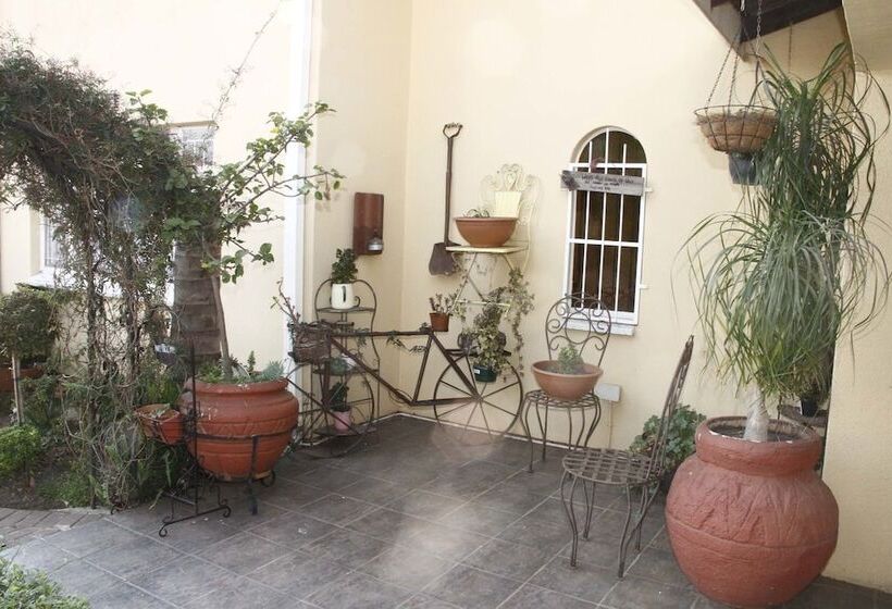 Пансион Kalahari Guest House