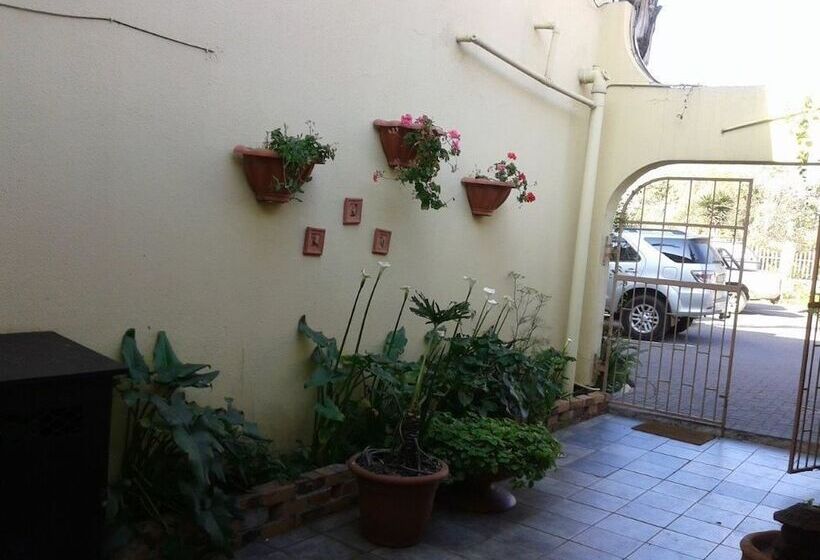 Пансион Kalahari Guest House