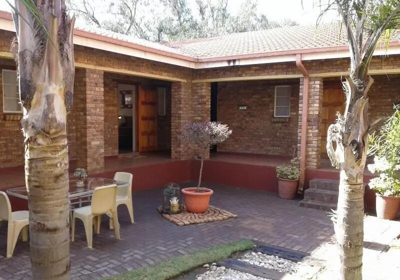 ペンション Kalahari Guest House