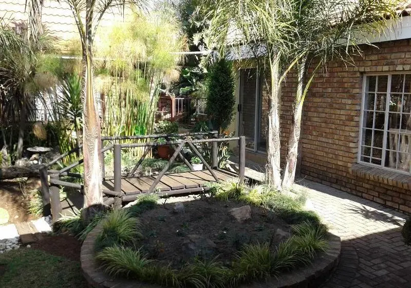 ペンション Kalahari Guest House
