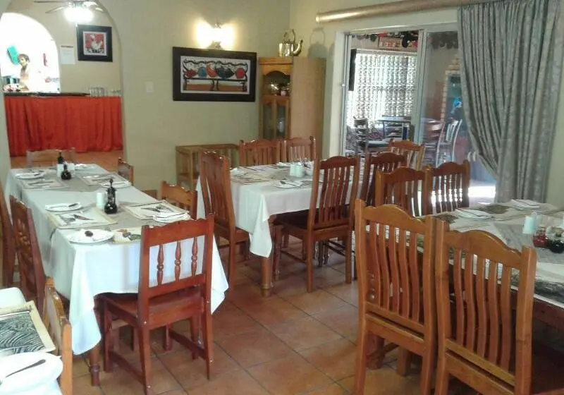ペンション Kalahari Guest House