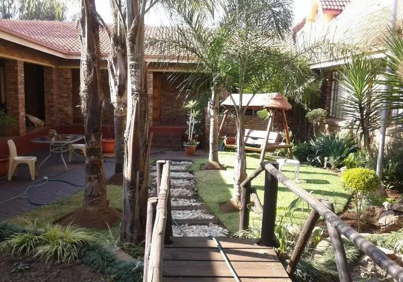 ペンション Kalahari Guest House