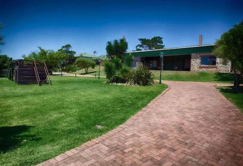 Majatalo Mentors Country Estate
