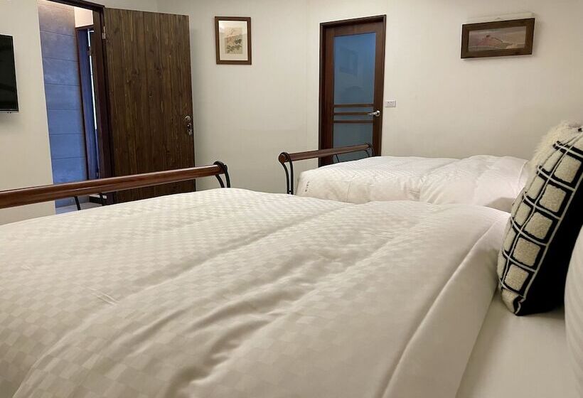 Rose Garden B&b