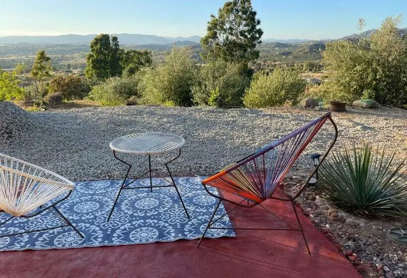 Kapselihotelli Indigo Glamping