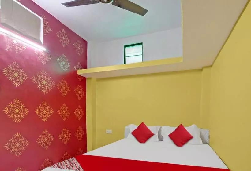 ホテル Super Oyo Flagship M Adarsh Guest House