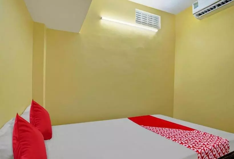 ホテル Super Oyo Flagship M Adarsh Guest House