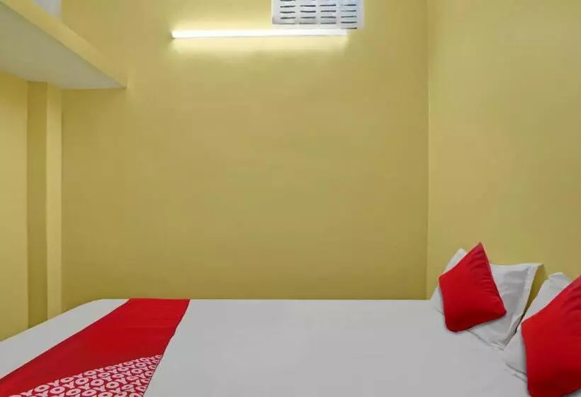 ホテル Super Oyo Flagship M Adarsh Guest House