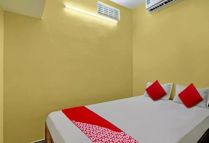 ホテル Super Oyo Flagship M Adarsh Guest House