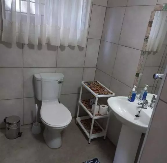 پانسیون Eloff S Guest House