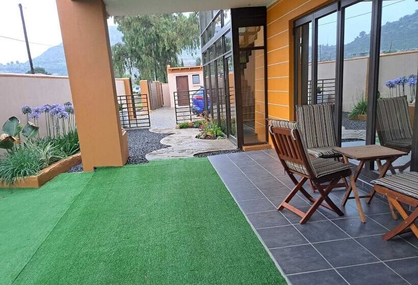 پانسیون Jate Guest House