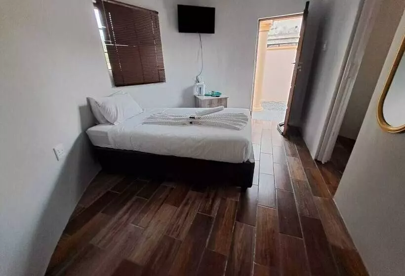 پانسیون Jate Guest House